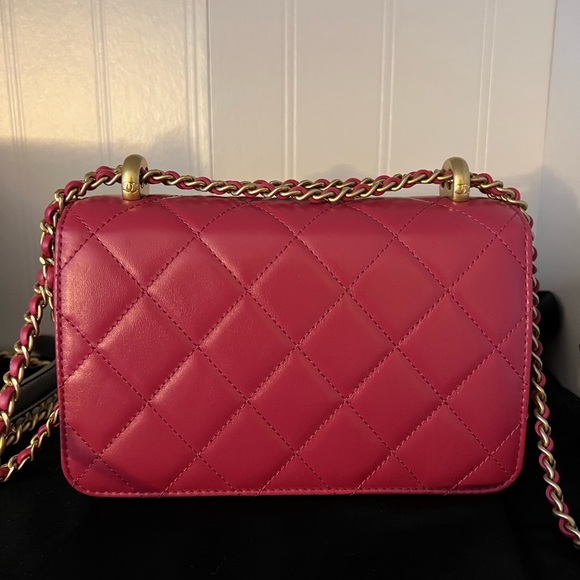 Mini Chanel Flap Bag - Picture 4 of 9